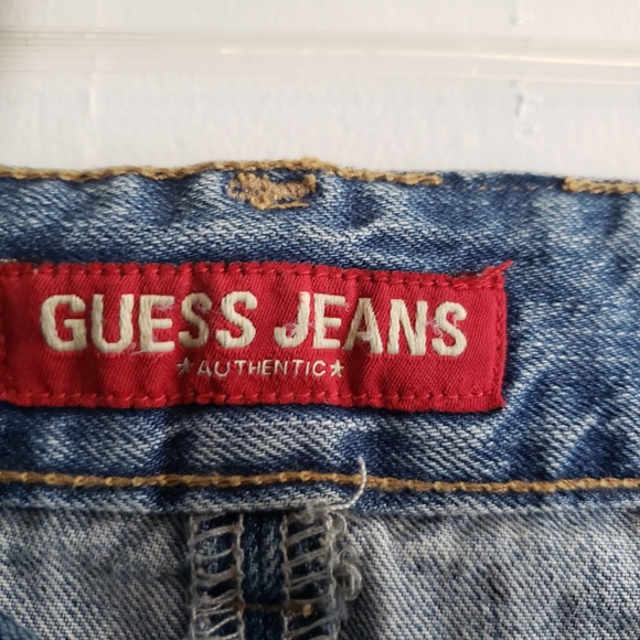 Guess mini skirt no 30. - Picture 3 of 4